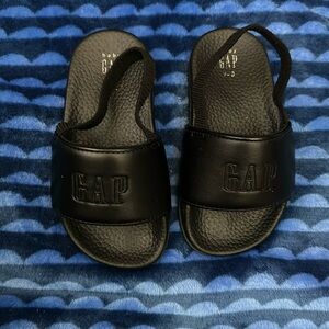 Baby Gap Toddler Boys Size 7-8 Sandals
